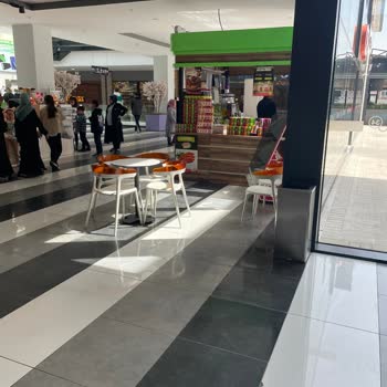 Avlu O Ses Çiğköfte Esnafı
