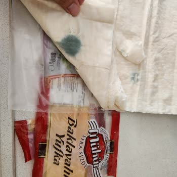 BİM Den Mühür Marka Baklavalık Yufka Küflü Çıktı