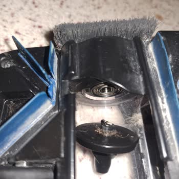 PHILIPS Ev Aletleri Philips Dikey Süpürge Fırçası Dönmüyor