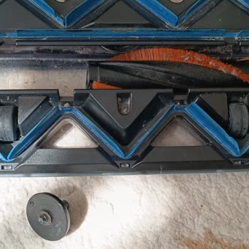 PHILIPS Ev Aletleri Philips Dikey Süpürge Fırçası Dönmüyor