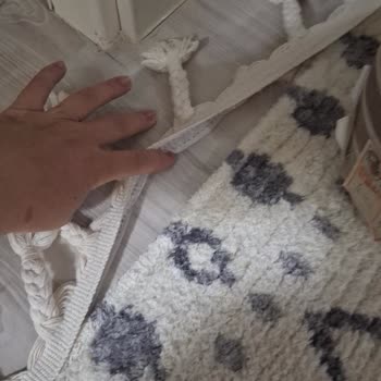 Avşaroğlu Halı Yıkama Parçalanmış Şekilde Gelen Hali Avşaroğlu Hali Yikama Kırşehir