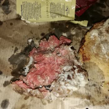 Buff Burger Çiğ Et Yolladı