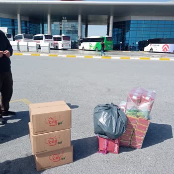 Ali Osman Ulusoy Kaptan, Muavini Kafasına Göre Bagaj Para İstiyor Cebe