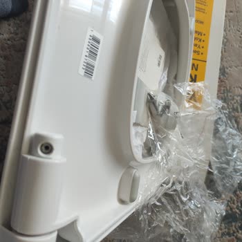 Vitra Nuvoplast Yavaş Kapanmayan Klozet Kapağı Ve Menteşe Kırılması