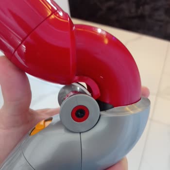 Dyson V8 Süpürgemin Parçası Gönderilmedi