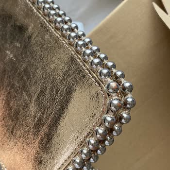 Zara Kendine Gel Lütfen