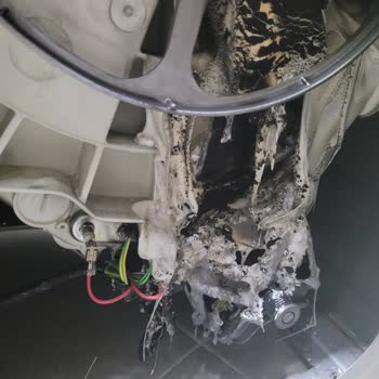 Arçelik Çamaşır Makinem Motor Yaktı. Şalter Attırmadı.
