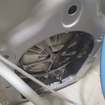 Arçelik Çamaşır Makinem Motor Yaktı. Şalter Attırmadı.