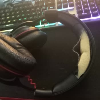 Rampage Kulaklık Pedlerinin Kötü Durumda Olması