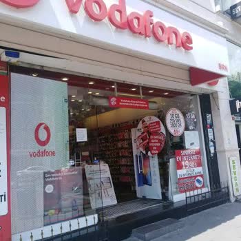 Yenikent Fatih Caddesinde Bulunan Vodafone Müdürünün Külhanbeyli Tavrı