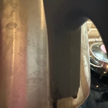 Arzum Çaycı Çaydanlık Kulpu Eridi!