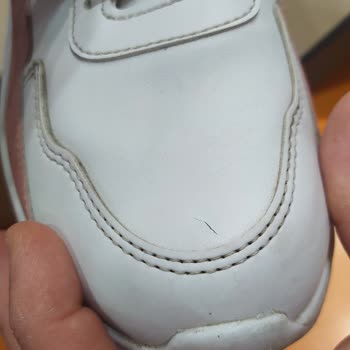 FLO Ayakkabı Ayakkabının Yırtılması Ve Açılması