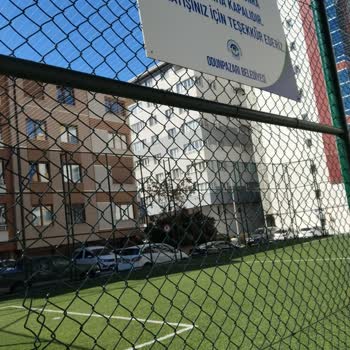 Eskişehir Büyükşehir Belediyesi Akarbaşı Muhtarlığı Yakınında Bulunan Saha