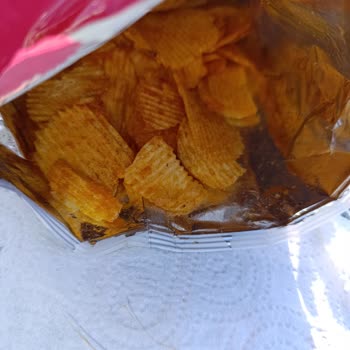 Ruffles Ketçaplı Cipste İplik Benzeri Bir Şey Çıktı