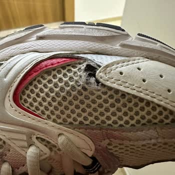 New Balance Marka Ayakkabı Pişmanlıktır