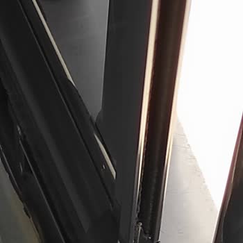 Albert Genau Cam Balkon 6 Ayda Bozuldu