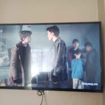 Sunny Televizyon Sürekli Çatırdatma Sesleri Çıkarıyor