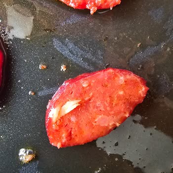 Hakmar Gıda Çapanoğlu Sucukta Kıkırdak Çıktı