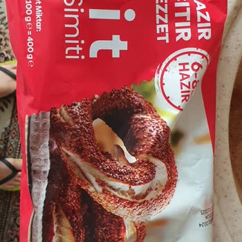 Sinangil Simitten Pişmiş Böcek Çıktı