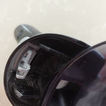 Bosch 7 Seri Dikey Süpürge Parça Kırılması