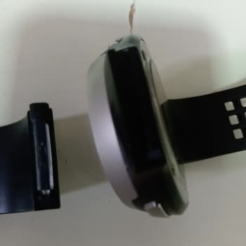 Decathlon'dan  Aldığım Saatin Aşırı Pahalı Ve Aşırı Kalitesiz Oluşu