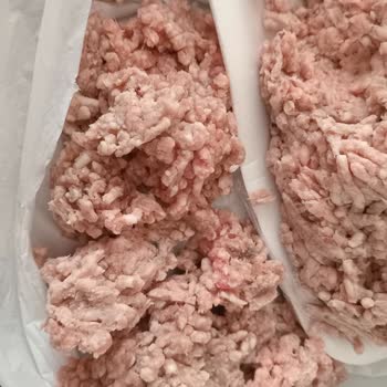 Happy Center Küflenmiş Kıyma Satılıyor