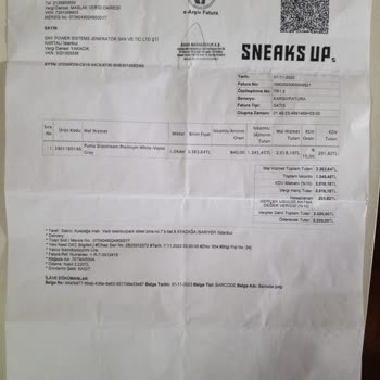 "Puma" Ayakkabı Sorunu "Sneaks Up"