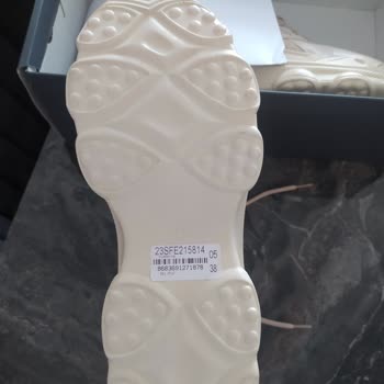 Derimod Ürünü Birebir Değişmedi