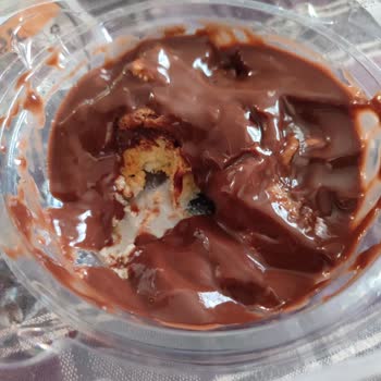 BİM Osmanoğlu Profiterol Tatlısı Bozuk Çıktı