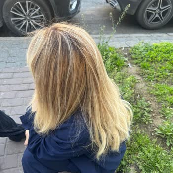 Beyaz Köşk Coiffeur (Ersin Pekdemir) Beklenenin Altında Hizmet!