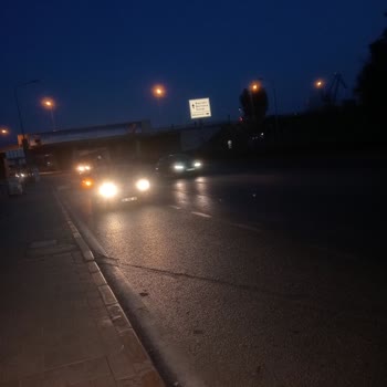 ESHOT 800 Numaralı Otobüsün Durakta Durmaması Ve Sefer Saatleri Sorunu