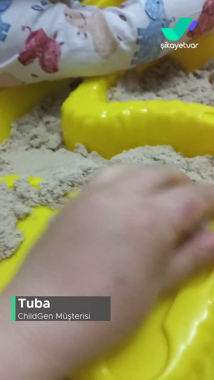 Childgen Kinetik Kum Ele Yapışıyor! videonun kapak resmi