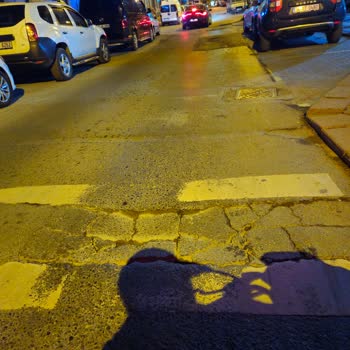 İBB - İstanbul Büyükşehir Belediyesi Zeytinburnu Yollarının Bozukluğu