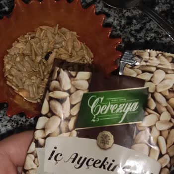 Çerezya A101 Kuru Yemiş Paketinden Böcek Çıktı