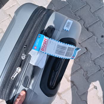 AJet (Anadolu Jet) Van Yolculuğunda Kırık Bagaj Mağduriyeti Ve İletişim Sorunu