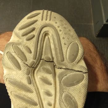 Tonny Black Malinin Arkasında Duramıyor