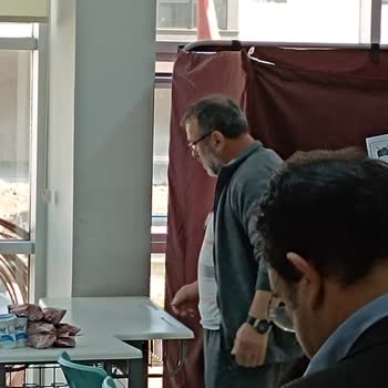 Yüksek Seçim Kurulu (YSK) Sandık Görevlilerinin Saygısızlığı