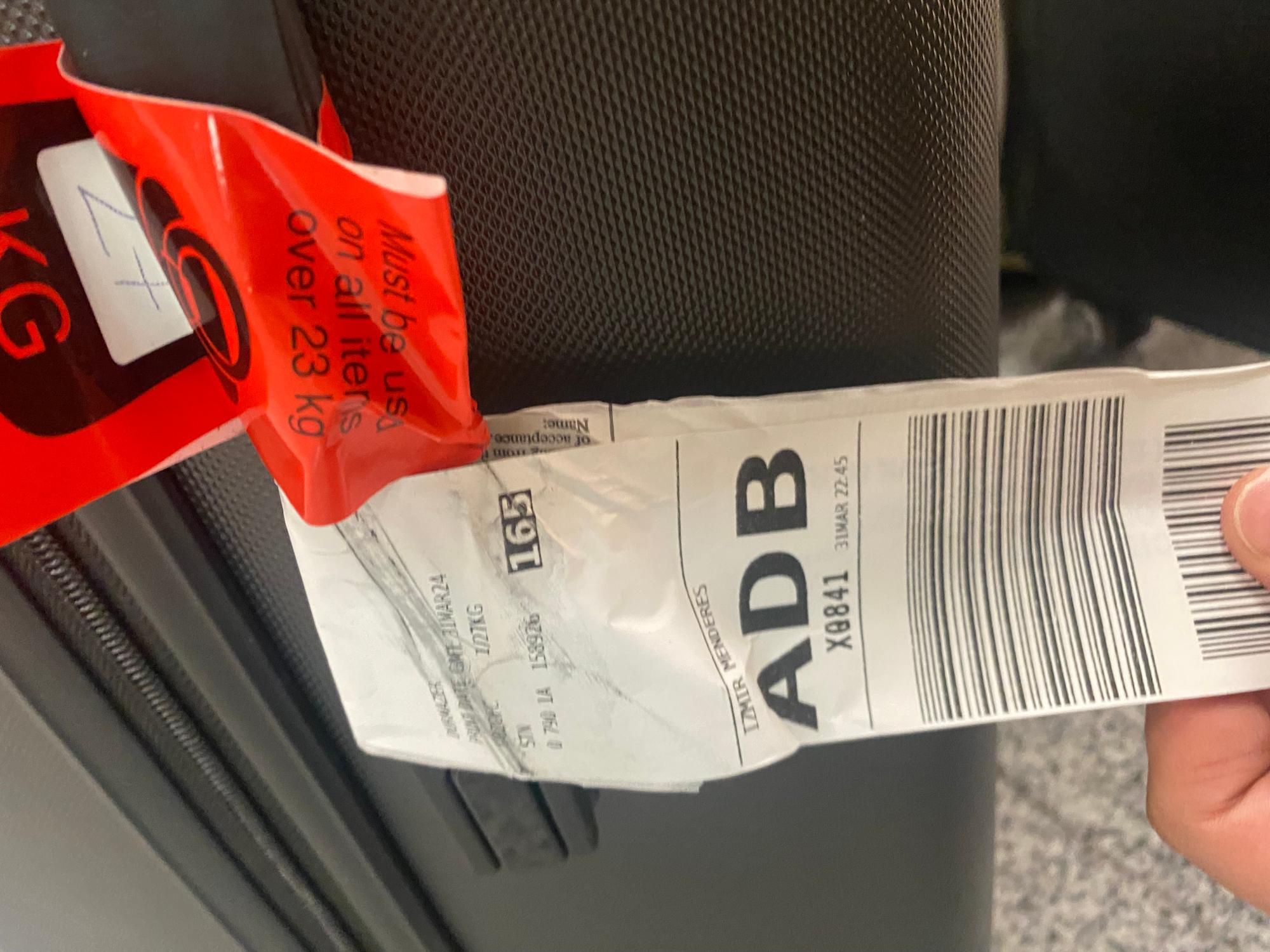Pegasus Airlines Extorts Baggage Fees & Refuses CarryOn Despite Compliance Xolvie