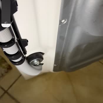 Samsung Çamaşır Makine Servis Hatası Yüzünden Sıfır Makine Zarar Gördü