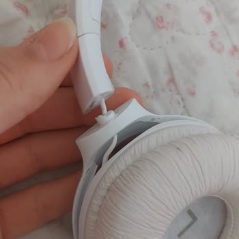 JBL Kulaklığımın Parçası Kırıldı