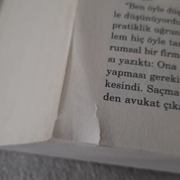 Bkmkitap Hasarlı Yırtık Kitap