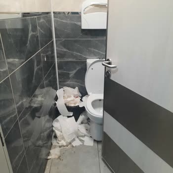 Hacettepe Üniversitesi Hastanesi Hastane Pislik İçinde
