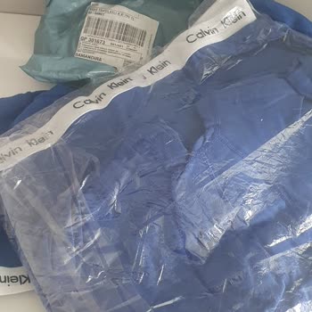 Calvin Klein Beklenen Ürün Farklı Geldi: Renk Ve Marka Sorunu