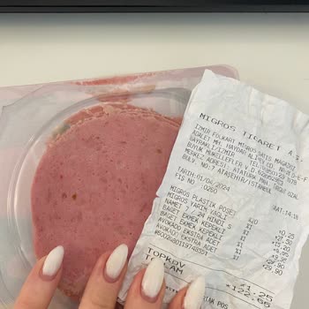 Migros Bozuk Olan Ürünü Raflarında Satıyor