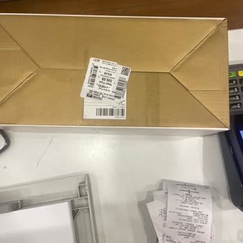 English Home Çalışanları Alaycı Ve Yanlış Etiketli Ürünleri