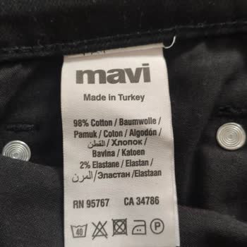 Mavi Üretim Hatası Pantolon Gönderdi.