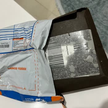 MNG Kargo Cam Kırıkları Dolu Paket Teslimi