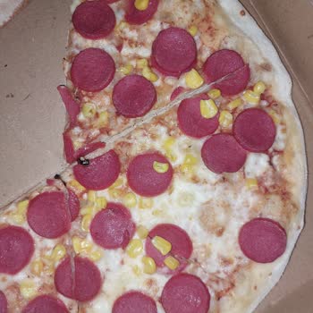 Terra Pizza Nutella Tadında Sosisli Pizza!