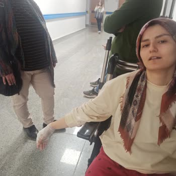 İzmir Demokrasi Üniversitesi Buca Seyfi Demirsoy Eğitim ve Araştırma Hastanesi Hasta Hakları Doktor İhmali