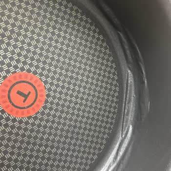 Tefal Tencerem İçten Şişmeye Başladı